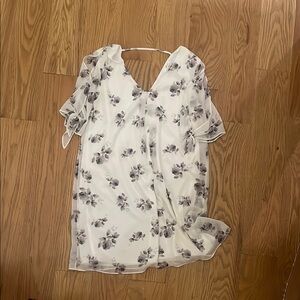 Floral White Women's Top